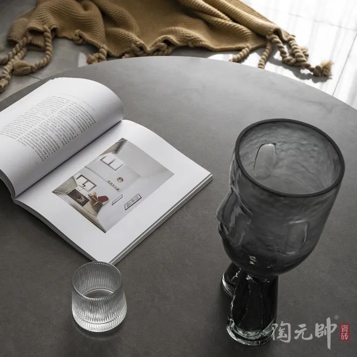 /uploads/image/2022/08/19/8d0531a02c76677ad67bca35d5888864.jpg 實(shí)景案例|都市輕奢,擁抱質(zhì)感生活